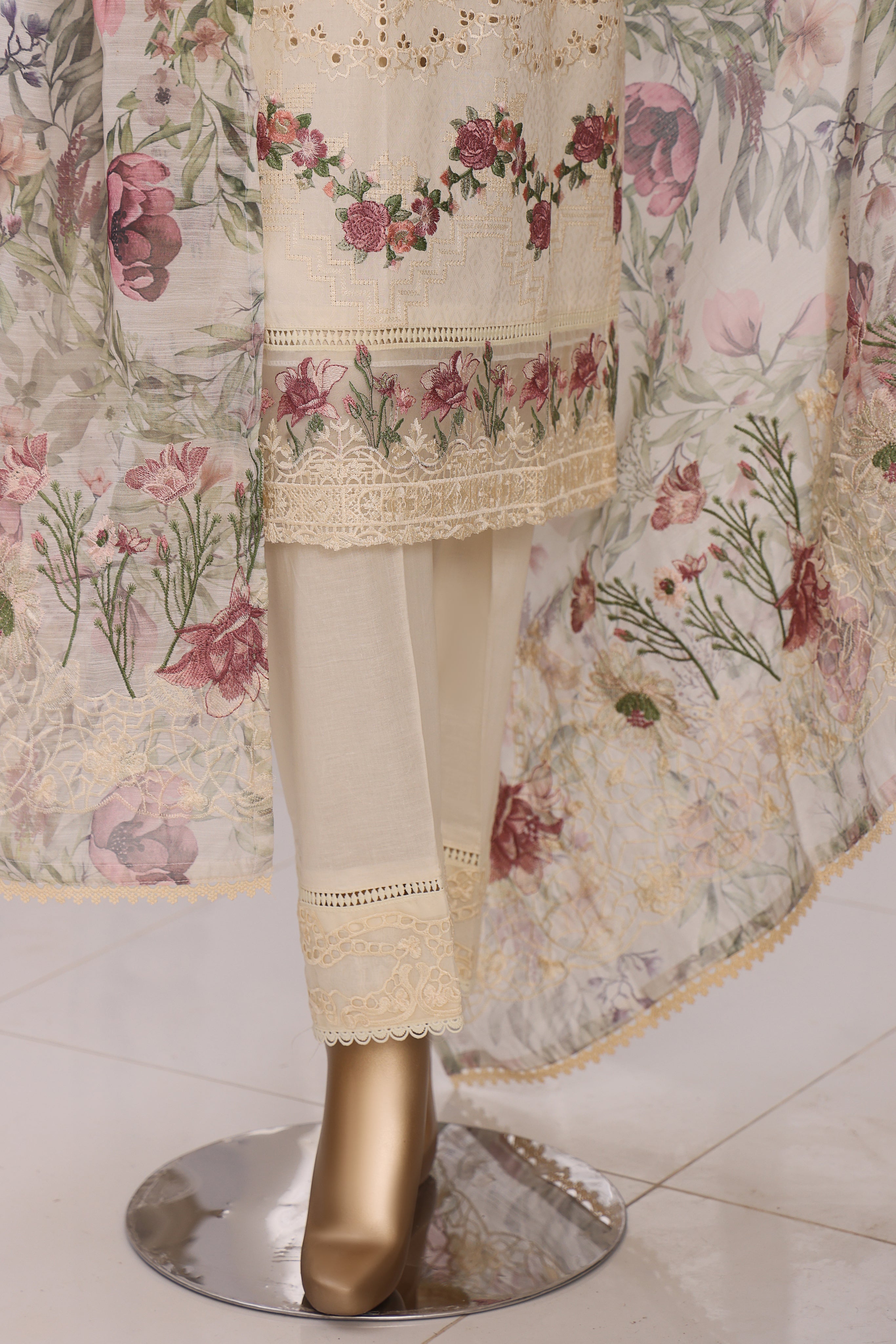 Silsila Lawn Embroidered Stitch Collection Vol-1'25