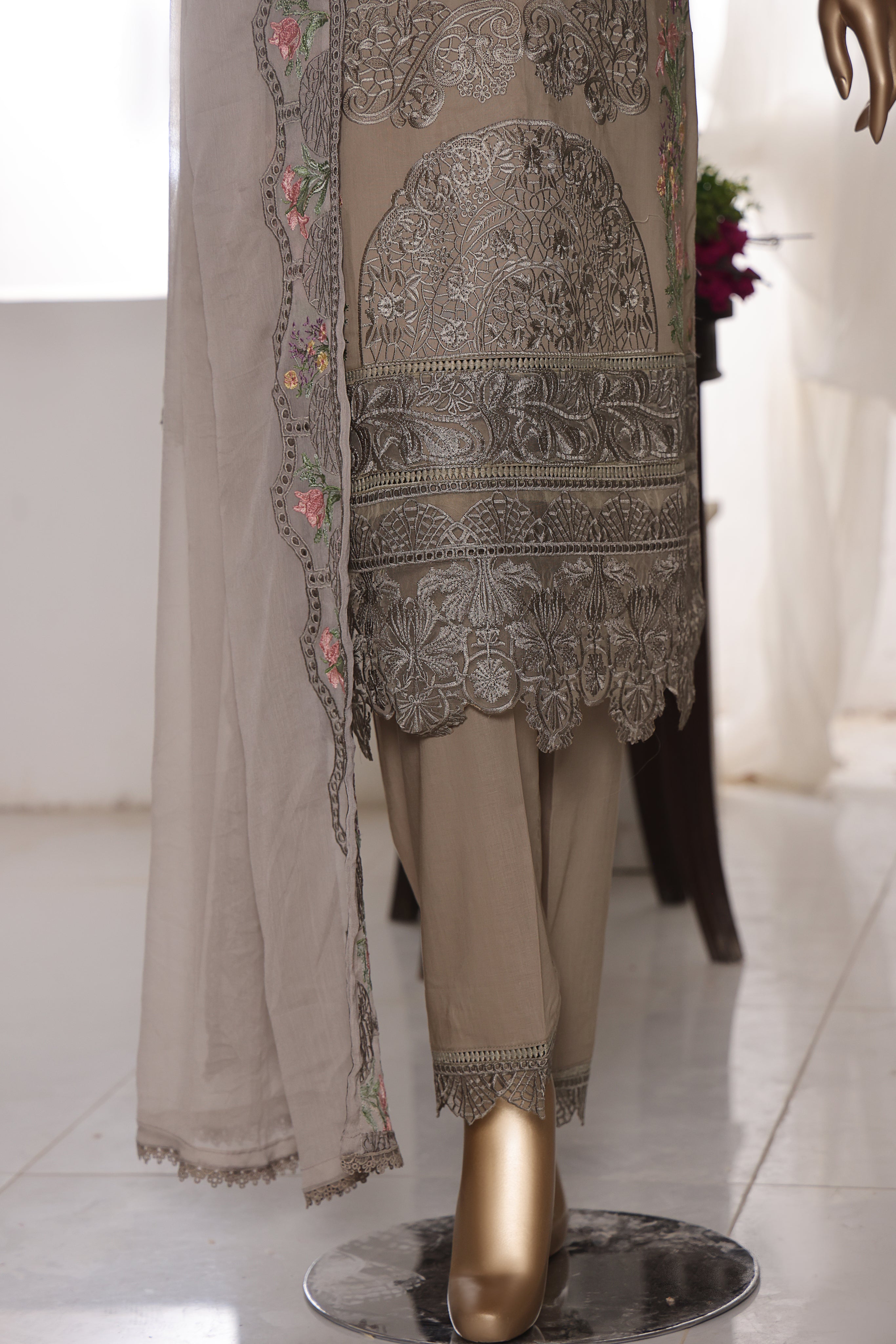 Lamha Embroidered Lawn Collection Vol 2’25