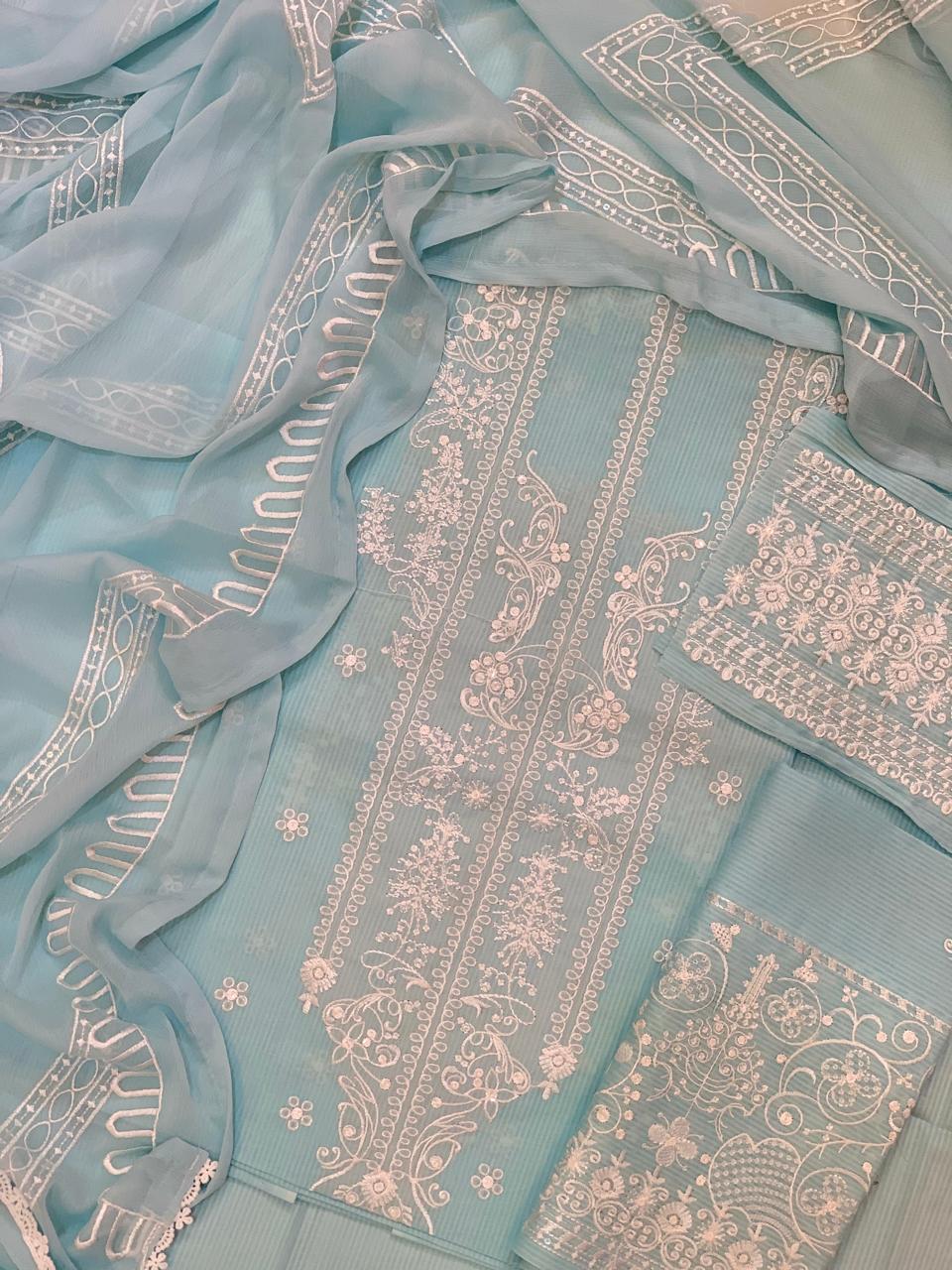 Masooma Lawn Embroidered Collection Vol1 ’25 D-06