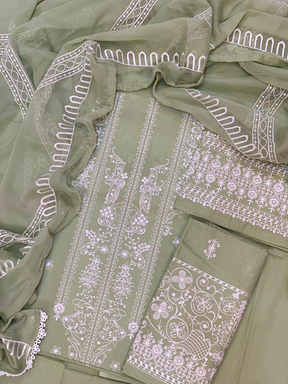 Masooma Lawn Embroidered Collection Vol1 ’25 D-03