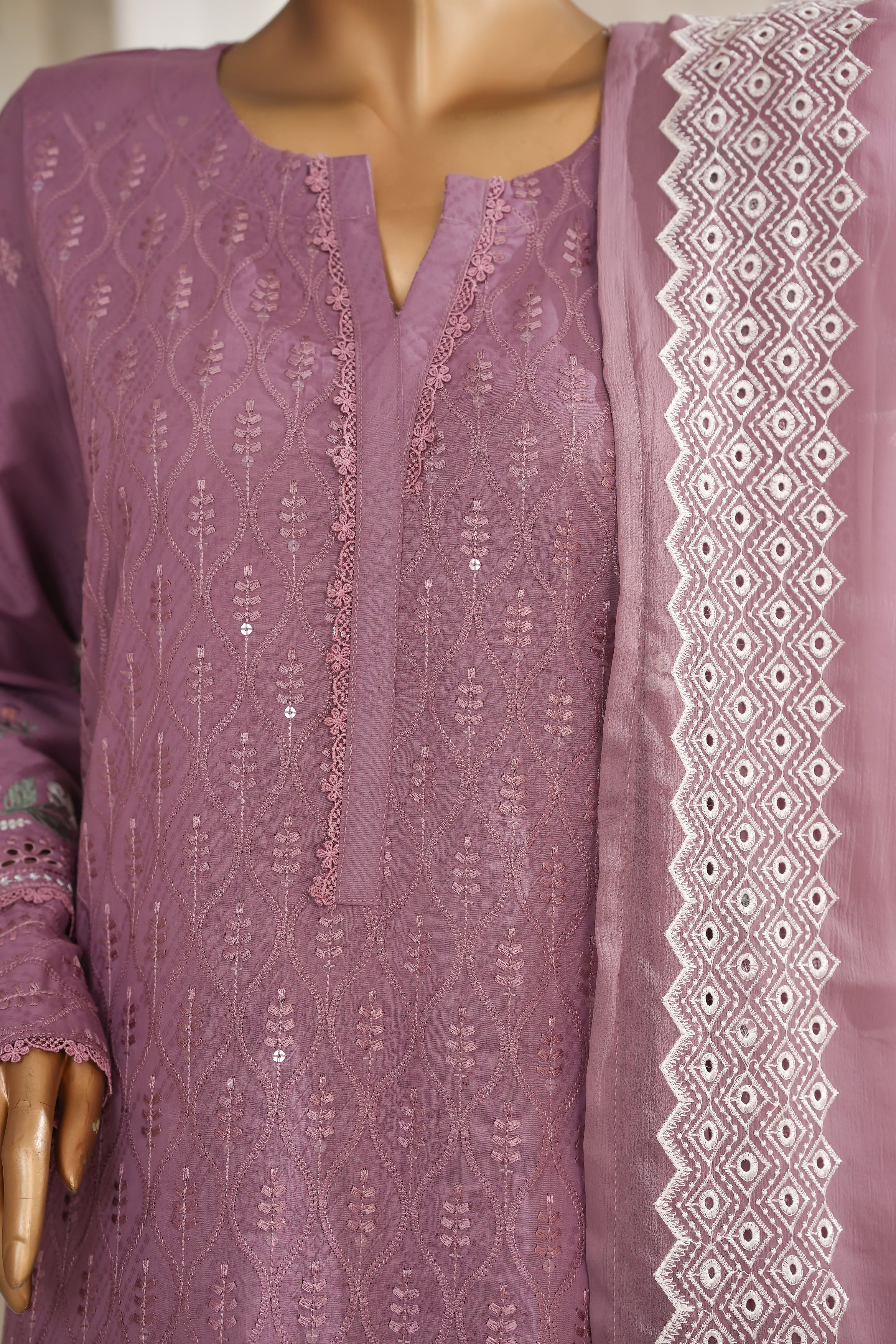 Maya Embroidered lawn Collection Vol 1,25
