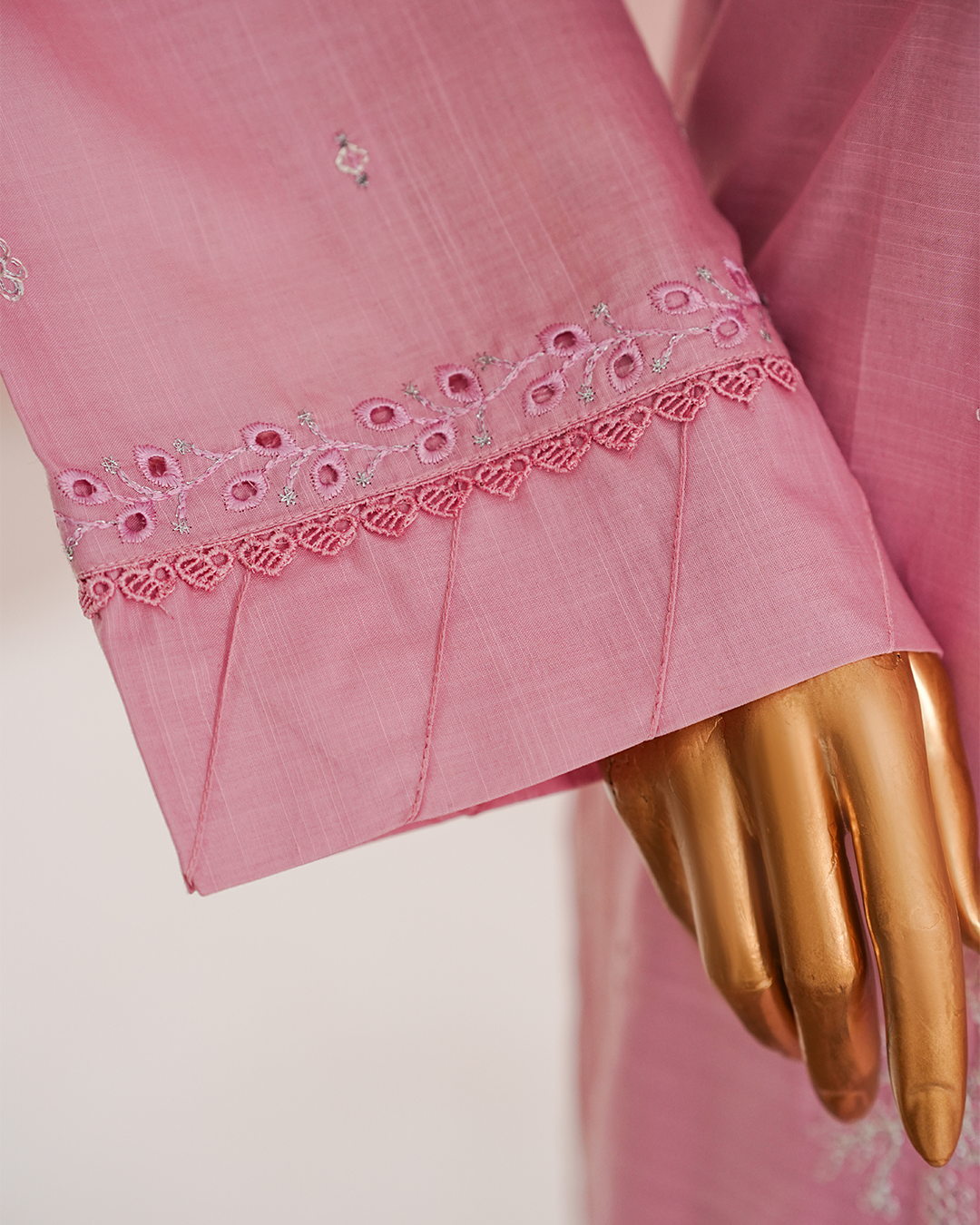 AURA VOL 1'26 LAWN EMBROIDERED COLLECTION