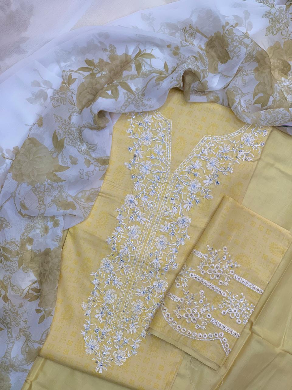 Zarnab Lawn Embroidered  Collection Vol1'25