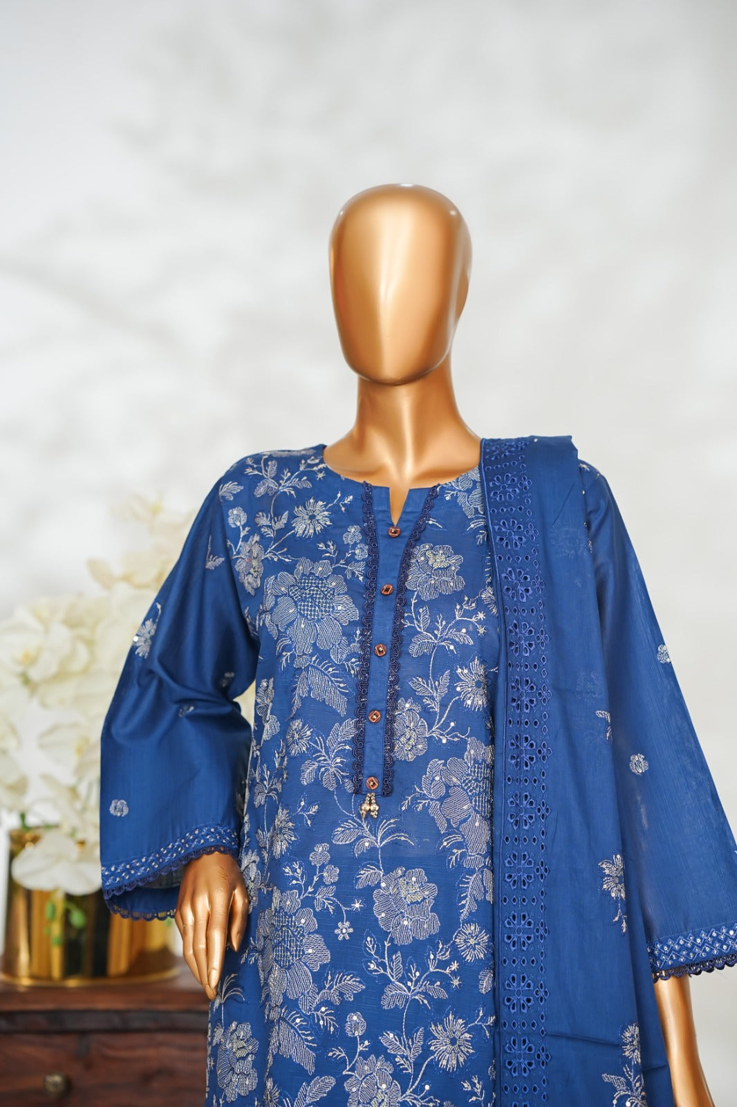 Bareeze Doria Cotton Embroidered collection