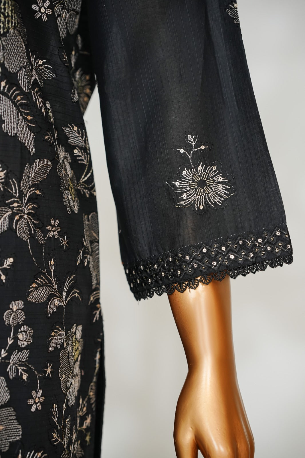 Bareeze Doria Cotton Embroidered collection