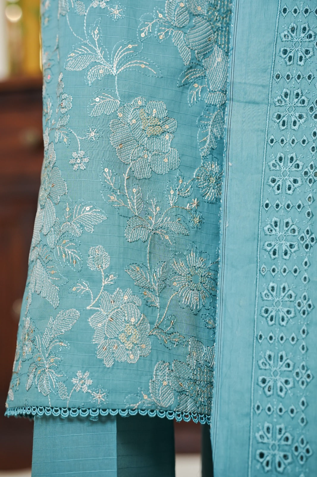 Bareeze Doria Cotton Embroidered collection