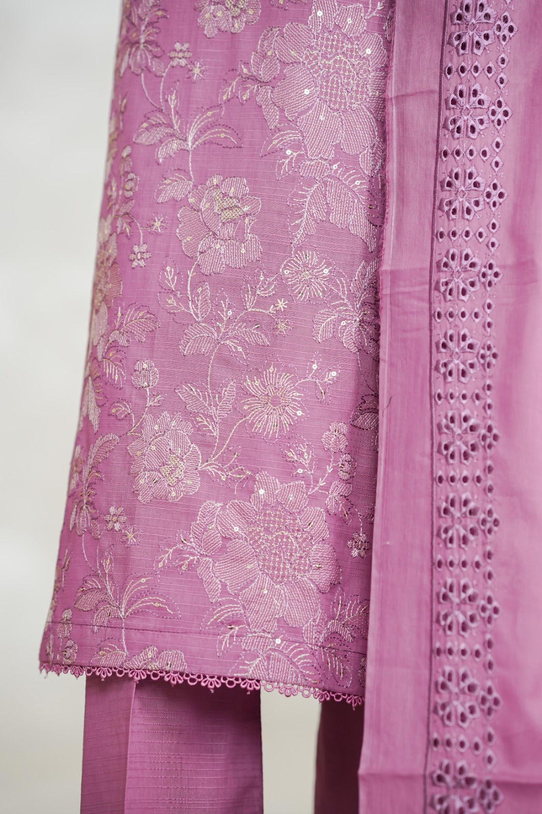 Bareeze Doria Cotton Embroidered collection