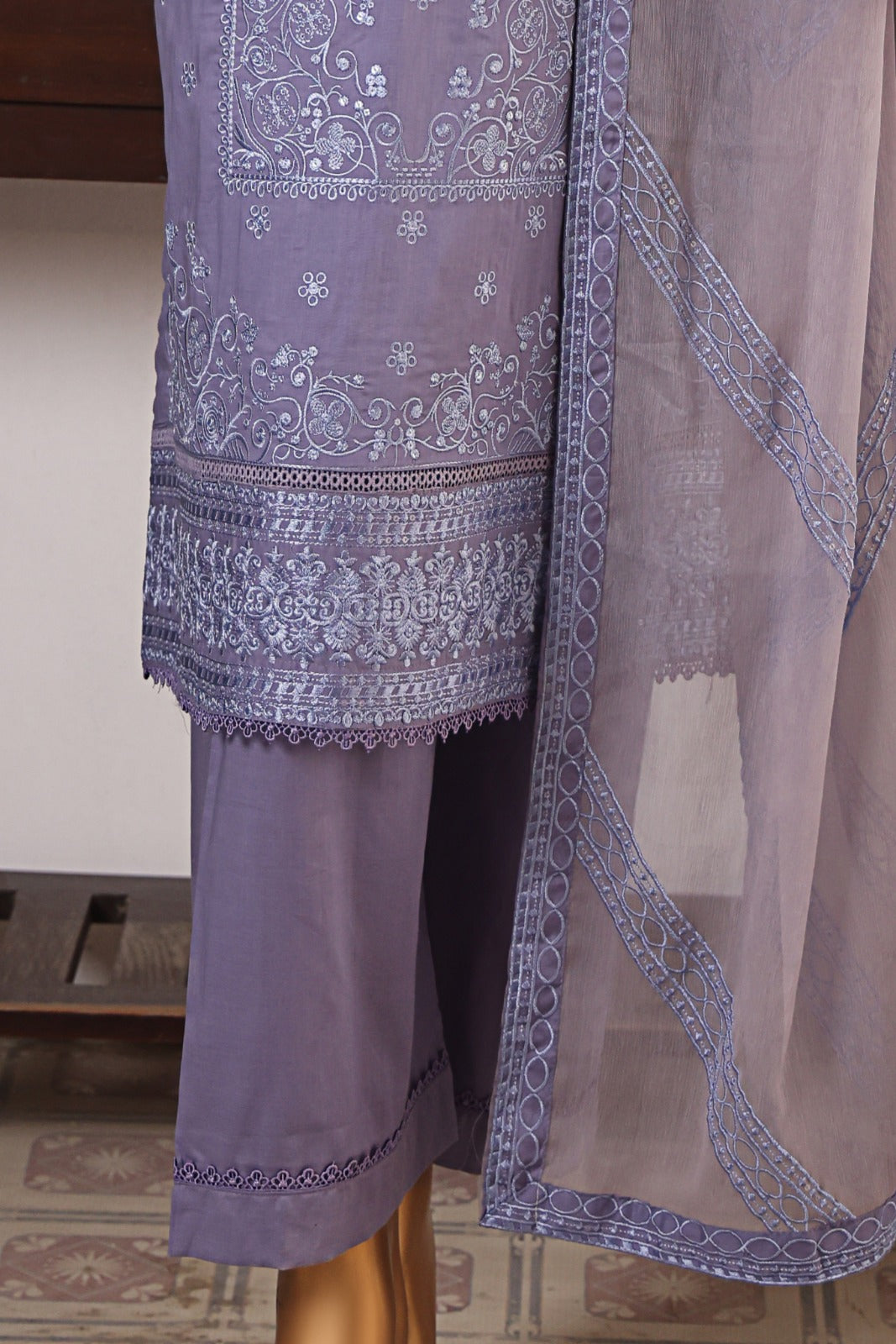 Arsh Embroidered Lawn Collection