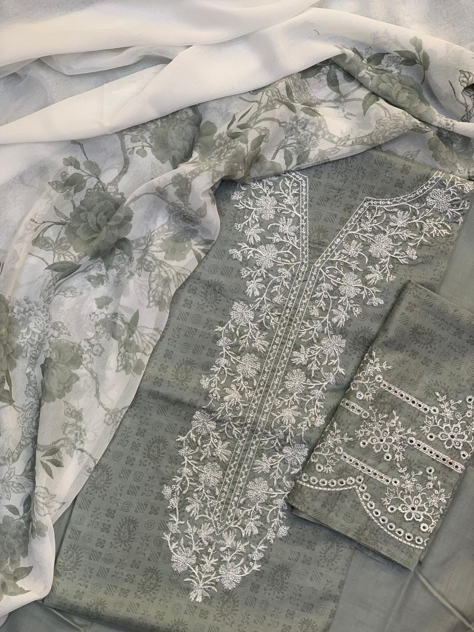 Zarnab Lawn Embroidered  Collection Vol1'25